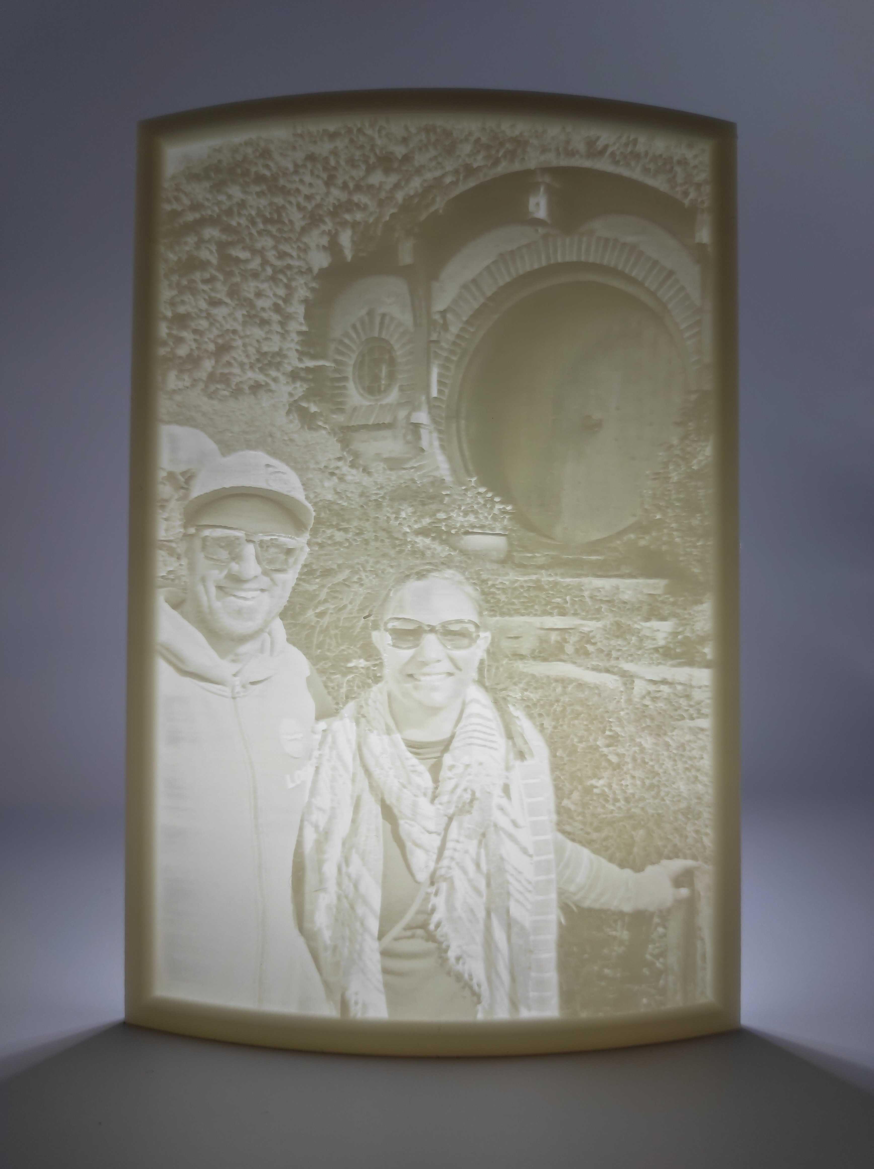 Standalone lithophane